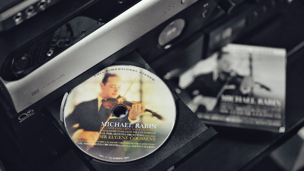 唱片不止為師還能為友！年輕音樂發燒友的第一部臺式CD音樂播放器